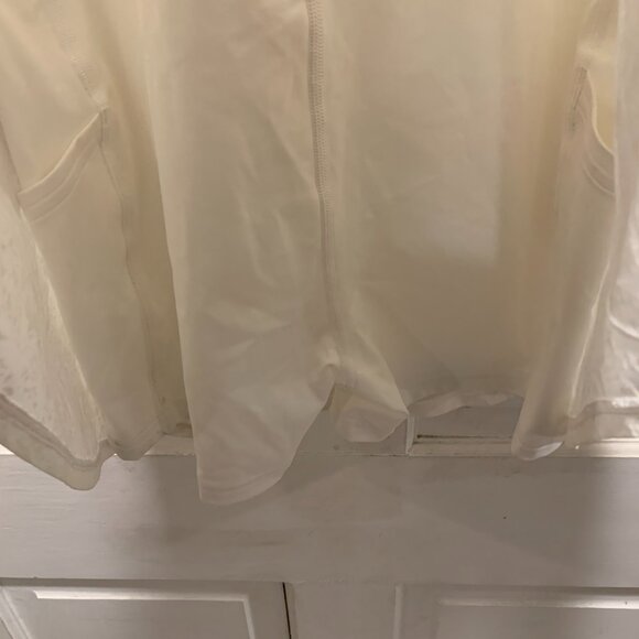 lululemon~ NWT!!~ (Retail: $118)  Serene Stride Dress - Picture 12 of 15